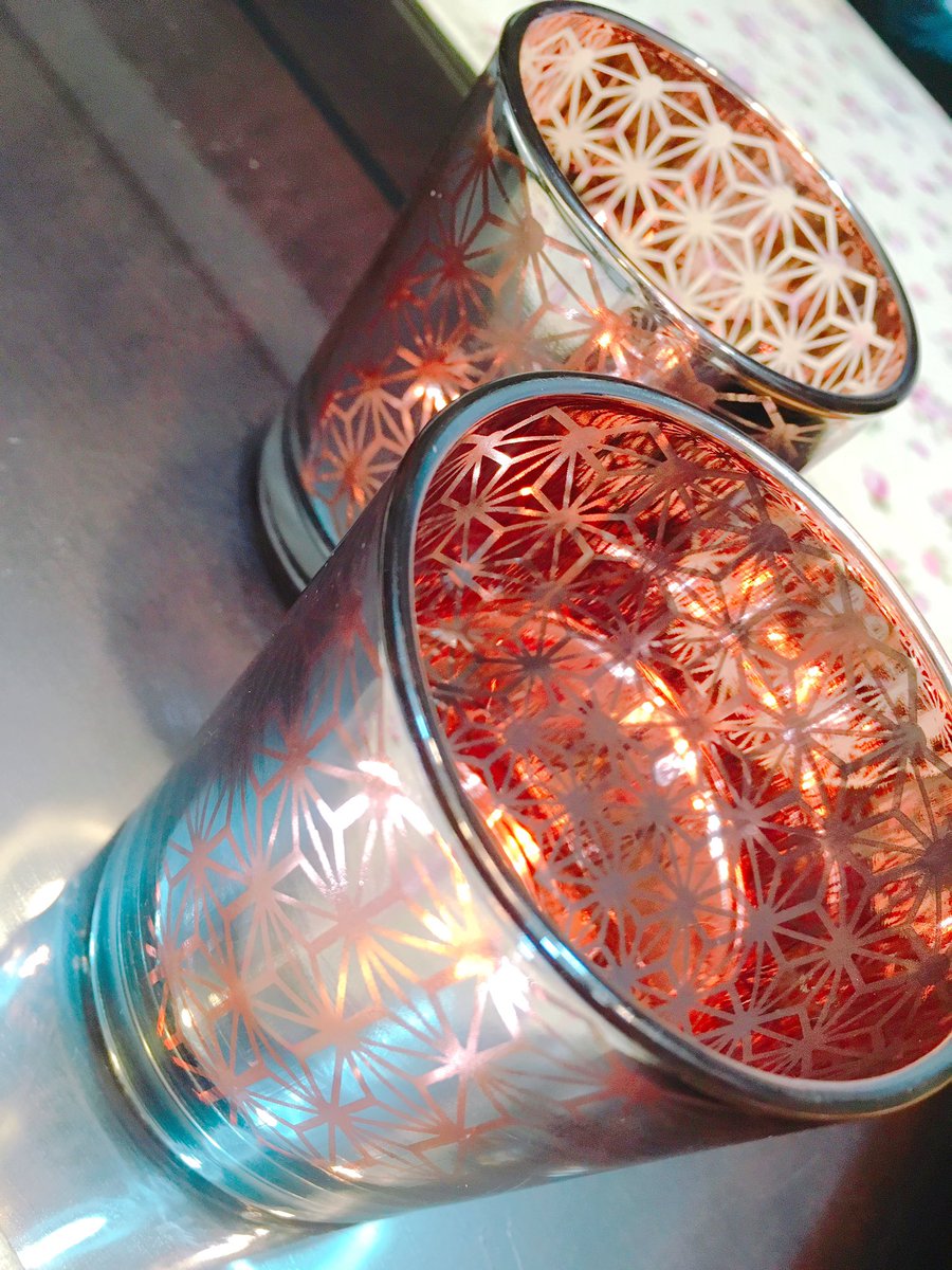 ট ইট র 水紀憧子 Mizuki Ako とっても素敵な コップ 見つけた ٩ ۶ 和柄 で 光 が反射してめちゃ 綺麗 なんと これ 100円 嘘やろฅ ฅ 即買い 万歳 和風 和 麻の葉模様 食器 キラキラ 役者 関西 俳優 女優