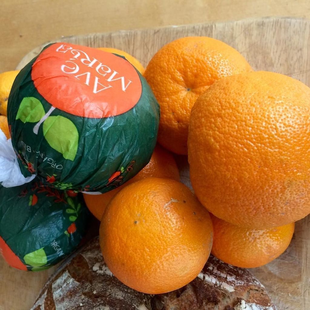 McCurdyDesigns's tweet photo. Bring some sunshine into your kitchen! January is the month for Seville oranges and I always make marmalade using my grandmothers recipe.
#marmalade #kitcheninspiration https://t.co/k6pFvNKH4z https://t.co/gj4OQbwdJx