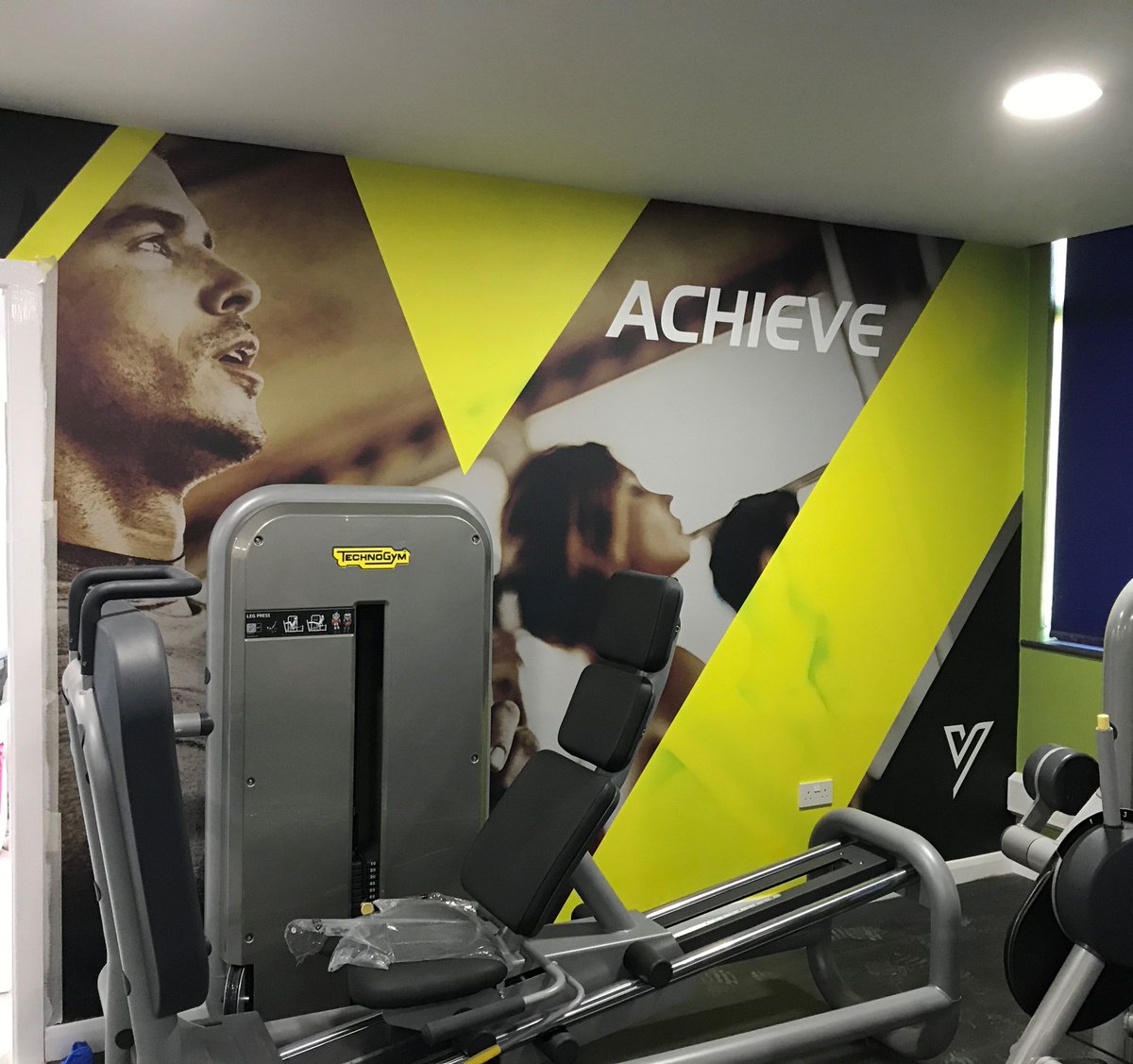 Recent installation images for a job we did at a new gym @YourGymLythamLytham.
A simple but effective colour schemes, that creates an interesting focus point in the large spacious rooms.
We wish them every success in their new venture.
