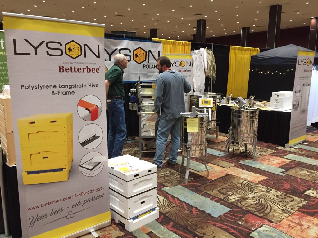 tomaszlyson's tweet photo. ABF 2018 stand 620 & 622 #ΕysoΕ #betterbee #lysonpoland #beekeeping #nevada #usa #poland #abf #abf2018 #american https://t.co/92CBkBAKHD