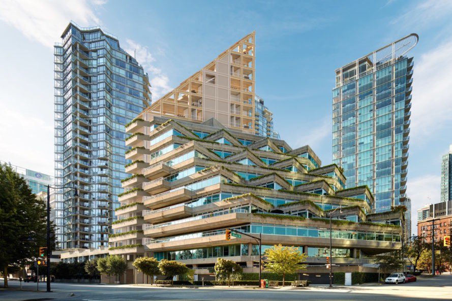 World’s tallest hybrid #timber building to boast Vancouver’s most expensive new apartments ow.ly/qwWI30hBqlV