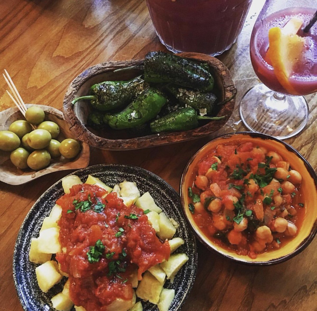 Reposting <a href="/lovevegans/">Love Vegans</a> fantastic post showcasing some of our #vegan options at La Cantina Didsbury. So whether your #dryjanuary or #veganuary or simply drinking your way through #january ... we’ve got you covered 😉 🥦🍷