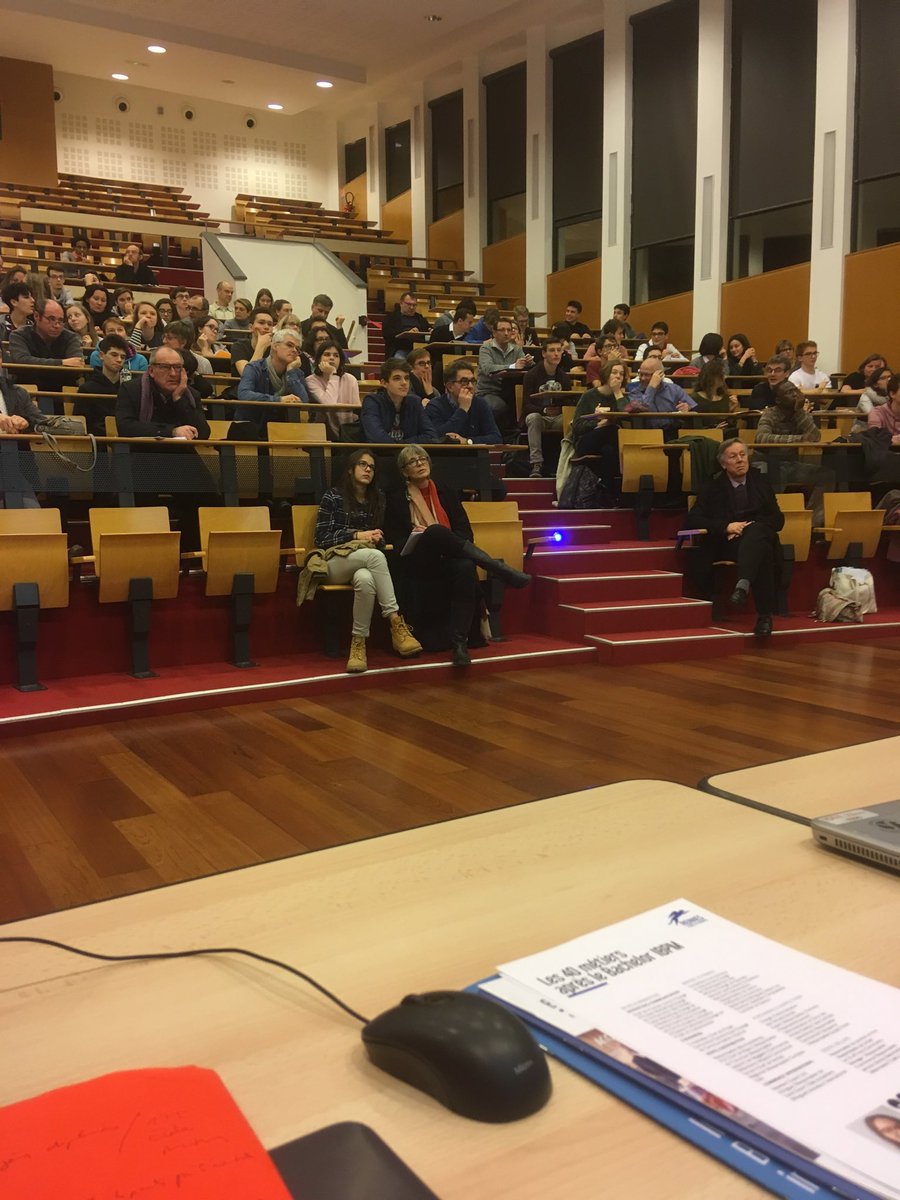 Conférence du #BAPE de Rennes pour présenter aux parents et étudiants de terminale les #GrandesEcoles aux côtés de <a href="/ecoleESIR/">ESIR</a> <a href="/INSA_Rennes/">INSA Rennes</a> <a href="/ENSRennes/">ENS Rennes</a> <a href="/ISENRennes/">ISEN Rennes PostBac</a>