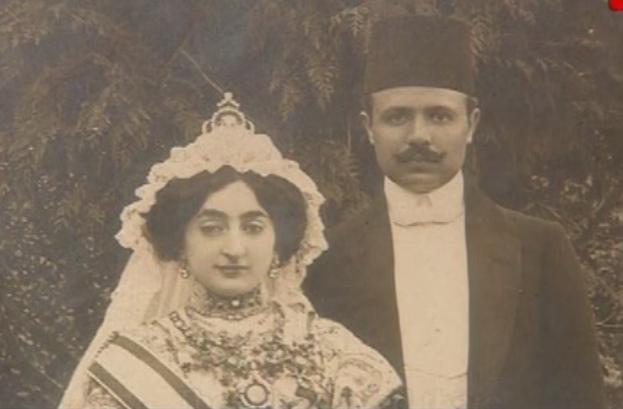 Türkiye'nin ilk İsrail büyükelçisi Seyfullah Esin'in kardeşi Ali Kenan Esin, Sultan II. Abdülhamit'in oğlu Şehzade Mehmet Selim Efendi'nin kızı Nemika Sultan'ın eşidir.Nemika Sultan :