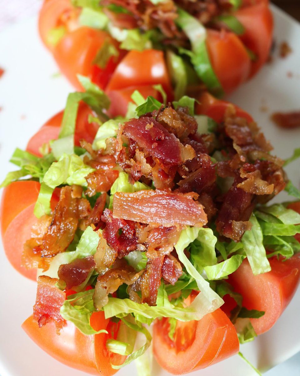 TheBaconPartyLA's tweet photo. Baconify your tomato wedge salad! #thebaconparty 🍅🥓 https://t.co/hsKqK9Fc6b https://t.co/aR9SR7ZoUl