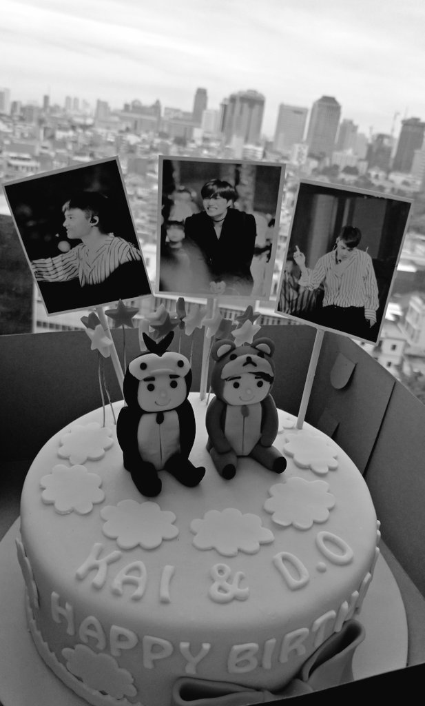 SitiNurkillah's tweet photo. @soompi Saengil chukae, saengil chuka hamnidaaaaa, Happy birthday, Selamat ulang tahun Do Kyungsoo 25th a.k.a 26th y.o in Korean 
#HappydoDay แจก
#HappybirthdayDO
#HappyKyungsooDay
 #HappyBirthdayKyungsoo #HappyBirthdayDokyungSoo  ❤
 🎂 :  @DOIND_ @dofanbase 
📷  : was taken 5 days ago https://t.co/wU97owWQpe