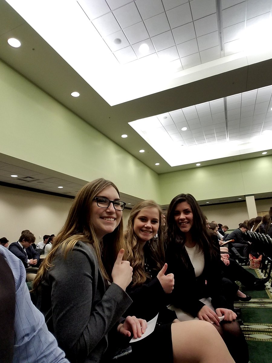 FHSGlads's tweet photo. The Ville is well represented by FHS DECA. The Rabi-do crew is having fun #mideca https://t.co/filTI63Z1b