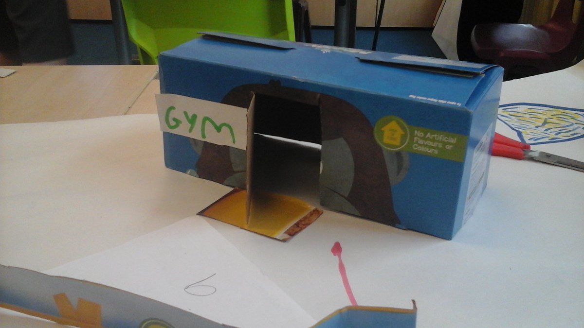 WP_WEC's tweet photo. Year 5 are working on their incredible cities - If you could build a city on another planet, what would you have in it? #operationmoonbase @enablingent https://t.co/u7VINP9JRn