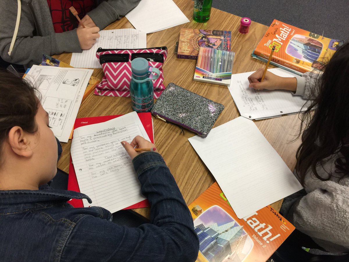 GracefulForm's tweet photo. Can we afford 2 minutes each day to review and renew our goals? Can we afford not to? #vegaelem #goalbadge https://t.co/BILpEQ1krK