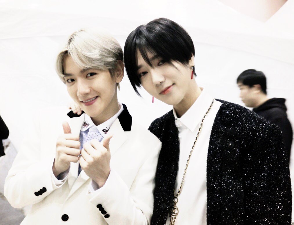 BESTFRIEND__92's tweet photo. [TRANS] 180111 ทวิตเตอร์รุ่นพี่เยซอง 
ไม่ได้เจอกันนานเลย แพคซอง 🍒 https://t.co/IgJZGhyPPC
