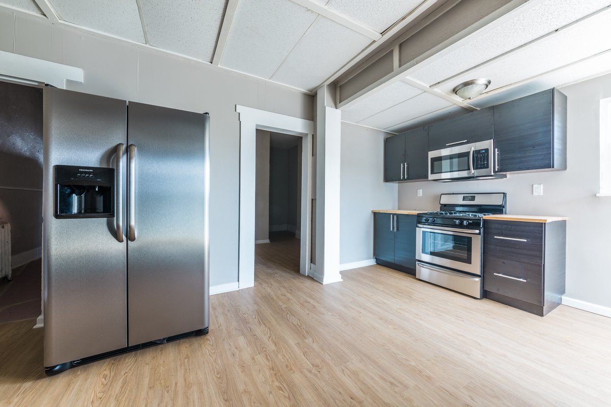 RE360's tweet photo. Check out this brand new apartment from RE 360 😻
https://t.co/sEYeV8k8sI
#pittsburghrealestate https://t.co/XwejJWiWtK