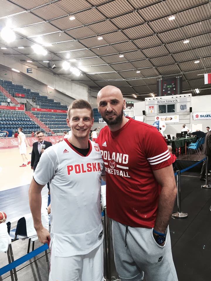 awaczynski's tweet photo. Marcin Gortat #NBAVote @MGortat #nomohawk https://t.co/8ICZ1cSpyu