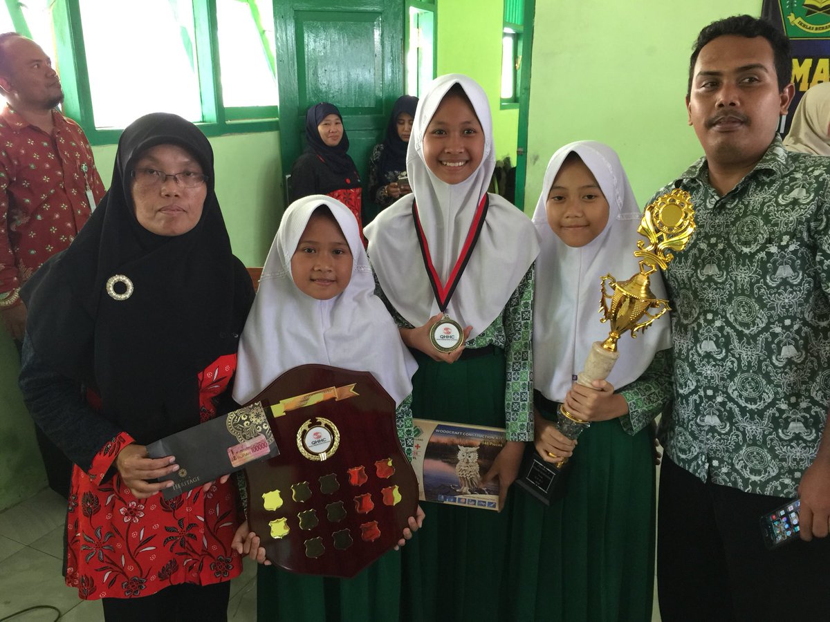 redbrett1's tweet photo. Winners of the inaugural QHHC / Mima Schools English language competition- Mima Cikawung congratulations https://t.co/0Cpfp4dqpd