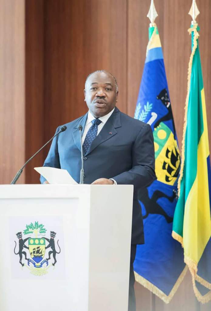 Smndong's tweet photo. Cérémonie de présentation des vœux au corps diplomatique.
"Vivant au Gabon avec nous, vous êtes aujourd’hui les observateurs privilégiés de la consolidation de l'Etat de droit et de l’unité nationale, gage de paix et de cohésion sociale".
SEM @PresidentABO, #MonTypoAli #Gabon https://t.co/DU6Et5WECl