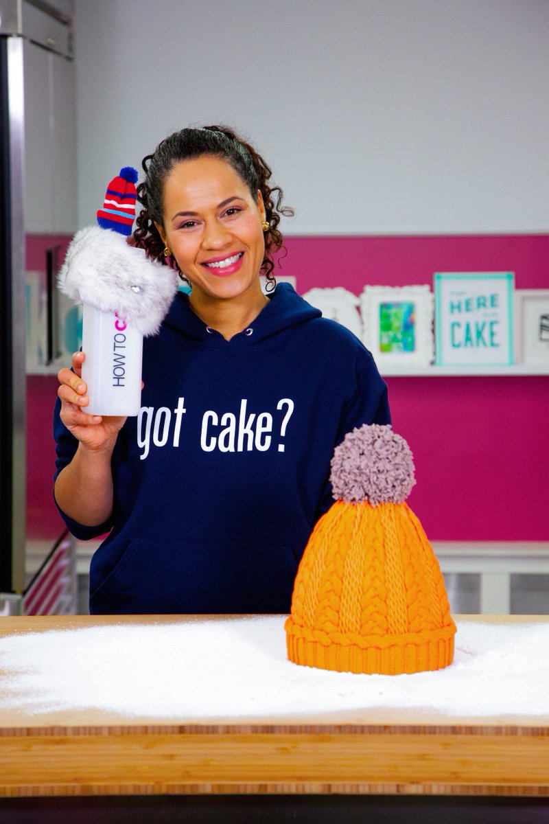 yolanda_gampp's tweet photo. You know it's COLD when Sir Squeeze even needs a winter hat. 😂 🍼 💦 Which one do you like better? Tweet me a #SirSwag or #CakeHat to cast your vote!👇 👇 PS - Watch me make a cozy Winter Hat out of Chocolate &amp; Vanilla CAKE: https://t.co/wVdFJ4O9tc https://t.co/lxRO8qLEYJ