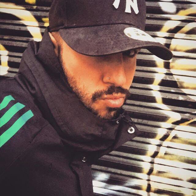radiofanatica_'s tweet photo. Estamos ON! #TardingMorning
Hoy al mando :
- @Mijaresx
- #DjEmillio
- #LaPaletaDeAlmería y ...
- #JohnCobra
Dale al play 👉👉
https://t.co/fJPoAfgkag
Dial 107.6 FM #Madrid
¡No te lo pierdas! https://t.co/9gJYGCBK9Z