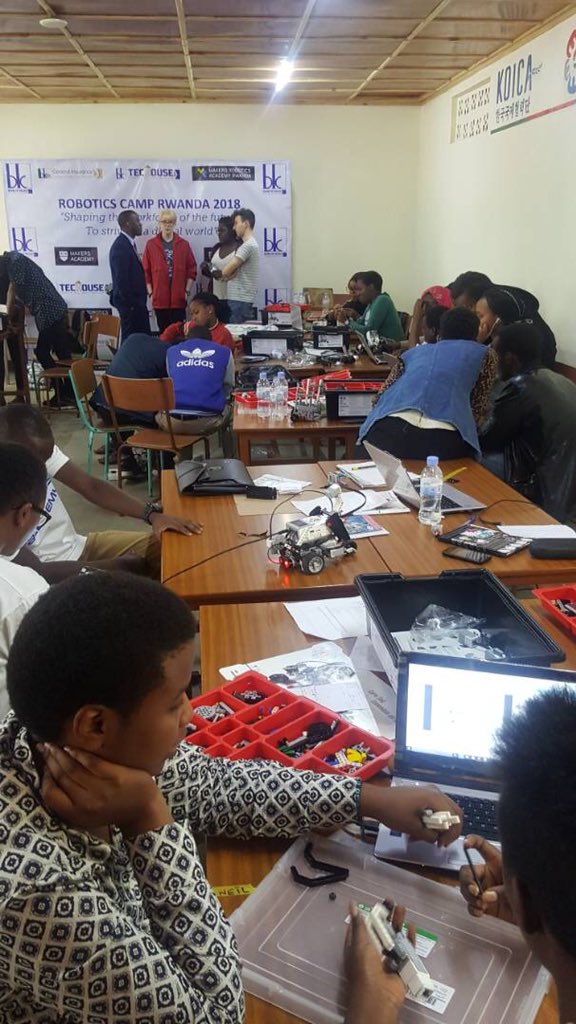 Christa_Sangwa's tweet photo. Today, I visited #RoboticsCampRw and was SO impressed by high schoolers coding/programming robots! Kudos @BkTecHouse @makers_rw  for your amazing work! https://t.co/IiwyAFM4HU