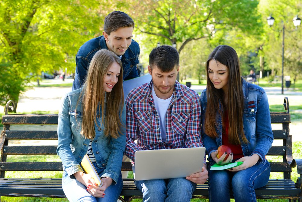 Студенты Летней школы ВШЭ-GS Group разработают технологии для управления малыми городами Калининградской области 👨‍💻️

Подробнее 👉gs-group.com/press-center/n…