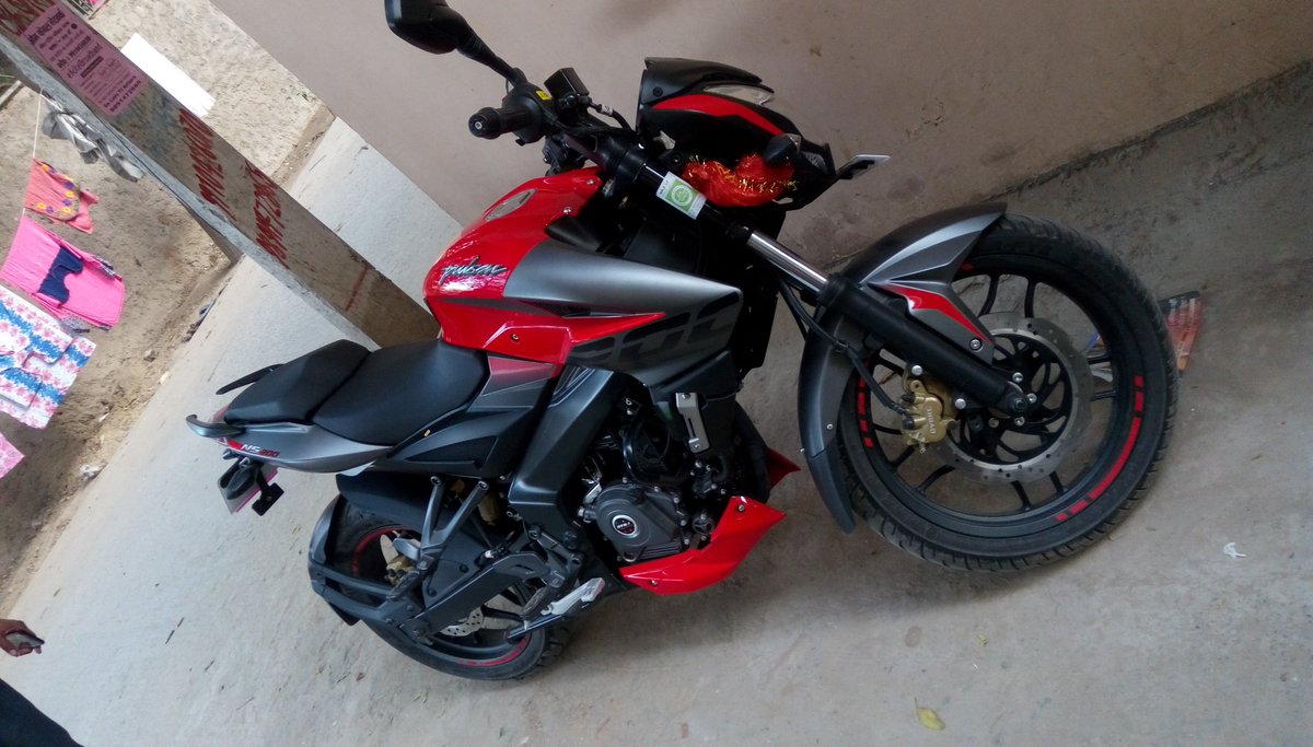 manjunath0603's tweet image. Finally I buy my new bike.....that&apos;s a big achievement for me.