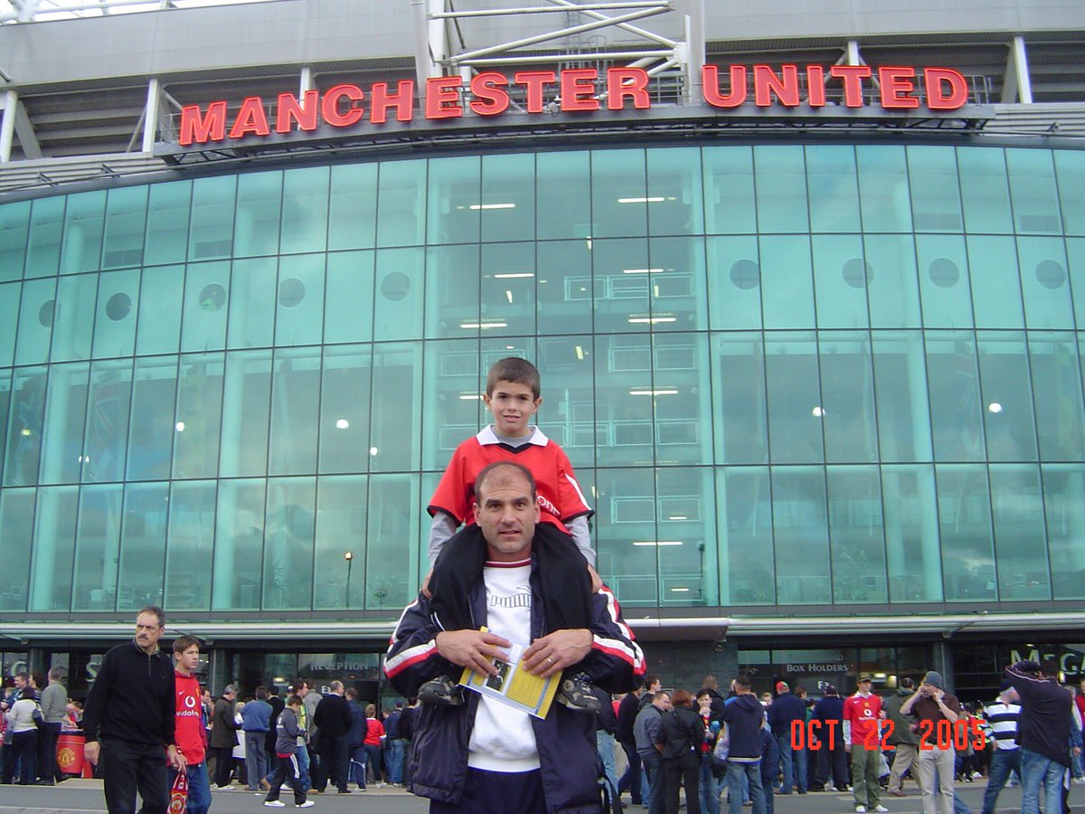 rogbennett's tweet photo. “Pulisic to Old Trafford” https://t.co/61A9PndiO8
