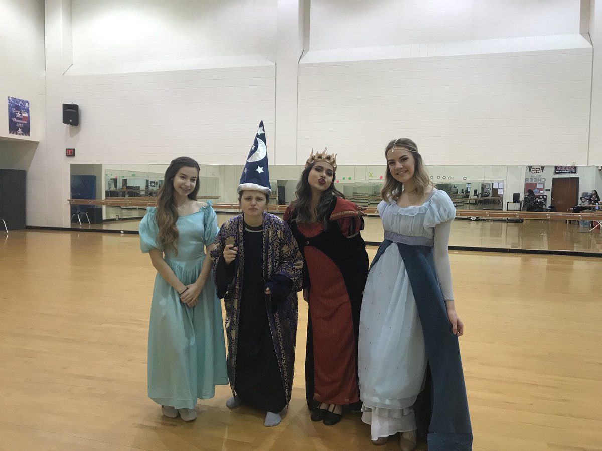 FineArtsStevens's tweet photo. Once Upon a Mattress tonight at 7! Buy your tickets now! #breakaleg https://t.co/tHXdjZNTVH