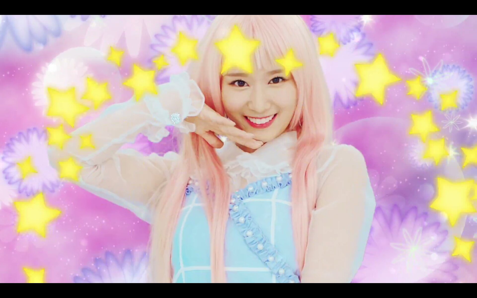 ニワトリ けーぽ垢 No Twitter Twice Candypop サナの髪色 すごい ピンク イラストもめっちゃ可愛いし 社長もいた T Co Votlugswny Twitter