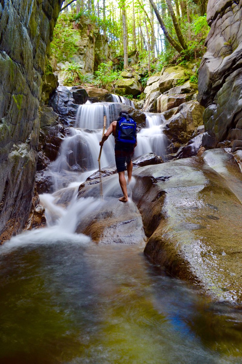 New Year, new Gear? Adventure in style and keep your valuables dry with our Offshore💦collection of duffels and backpacks🎒. Shop projektco.com to see what’s up this year! #explore #lifeisaprojekt #adventure travel #newyearnewgear #waterfalls #hike #style #weatherproof