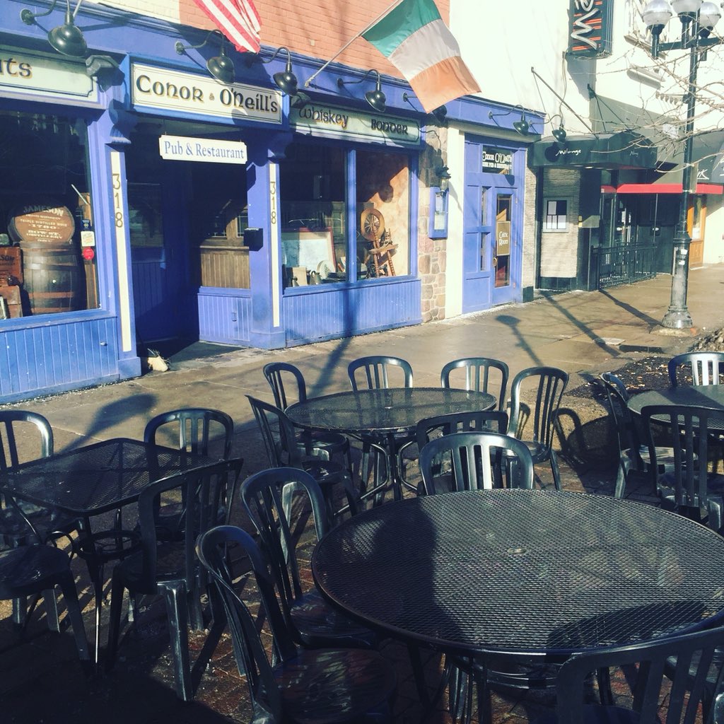 ConorsAnnArbor's tweet photo. Winter Pop-Up Patio @ConorsAnnArbor: $3 #greatlakesbrewing on Patio #AnnArbor #pureannarbor #PureMichigan #craftbeer https://t.co/F8k2lgIEdZ