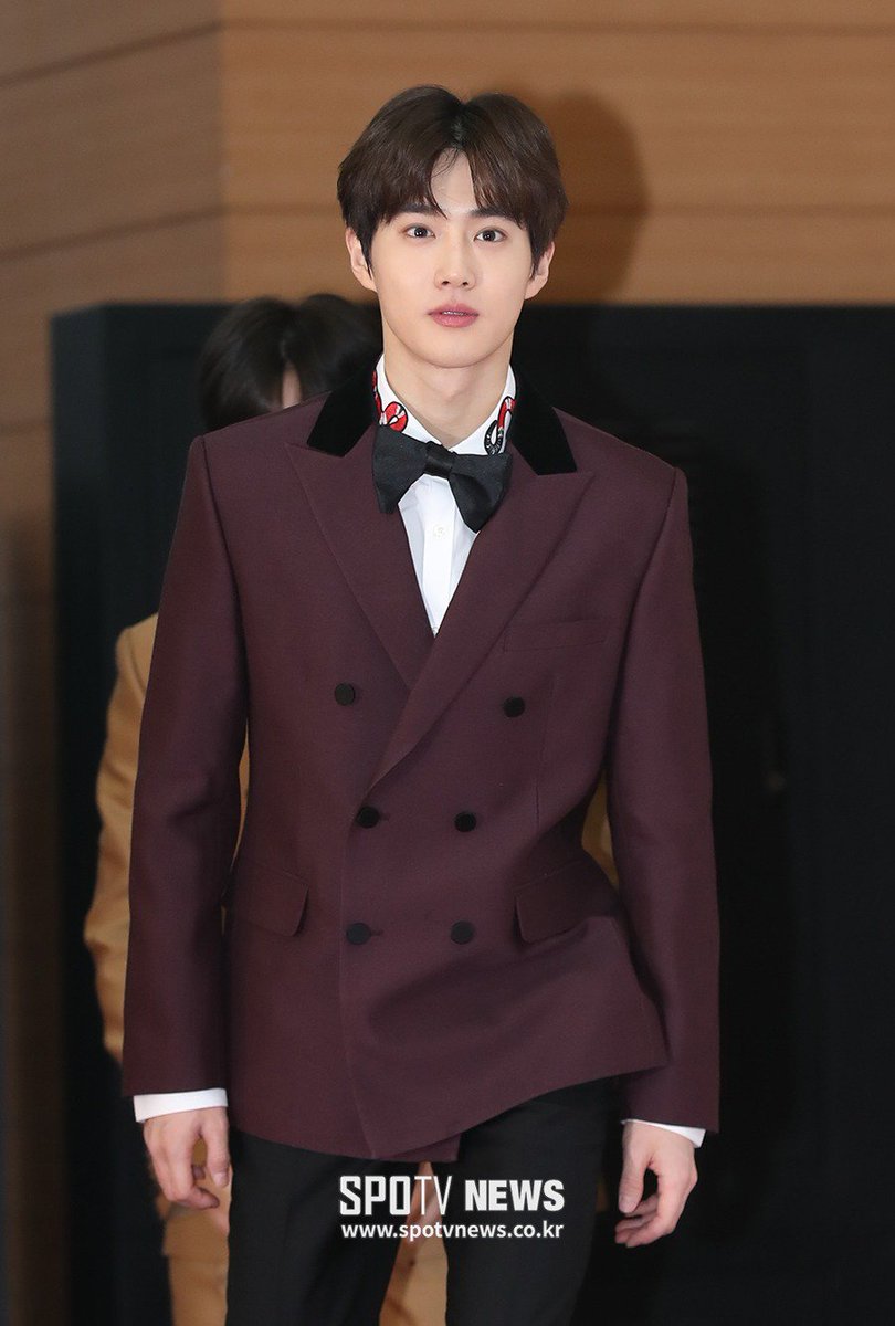 ShiroNun88's tweet photo. [PHOTO] #SUHO - 32nd Golden Disk Awards, red carpet 180111

© SpoTV News

#엑소 #EXO #KPOP #CBX #live #power #THEWAR #musicawards #January #EXO_WINTER #Electric_Kiss #performance #GoldenDiscAwards #vocal #HQ #GoldenDiskAwards2018 #fantaken #maknae #Kim #JunMyeon #수호 #김준면 https://t.co/Y4Y0dPhVDh