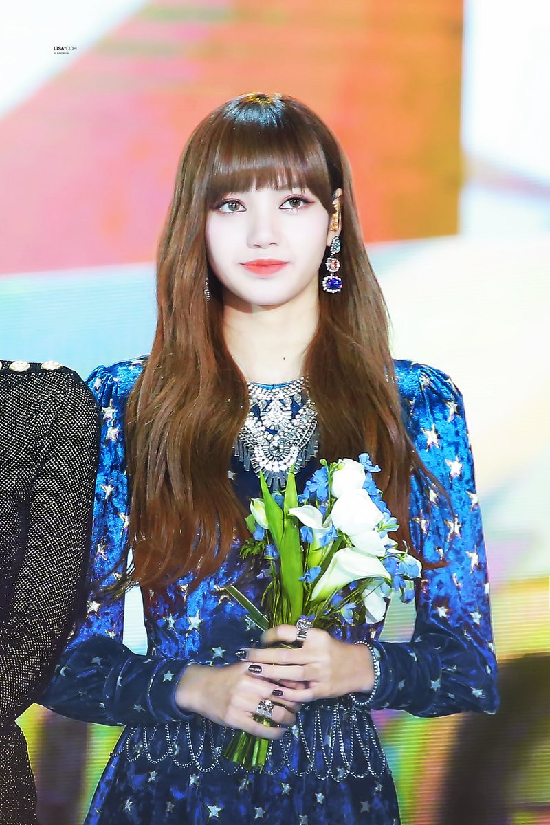 zayisa_styles's tweet photo. 180110 Real Beauty #Lalisa #Limario 😘😘
I love her so much🤗🤗
#lisa #Rosé #jenee #jisoo

#BLACKPINK #블랙핑크 #LISA #리사 https://t.co/V56912PETN