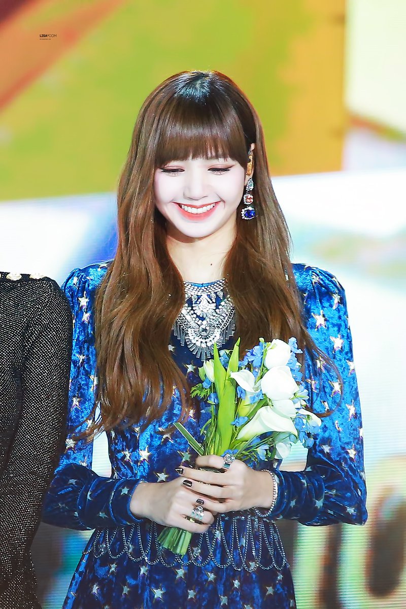 zayisa_styles's tweet photo. 180110 Real Beauty #Lalisa #Limario 😘😘
I love her so much🤗🤗
#lisa #Rosé #jenee #jisoo

#BLACKPINK #블랙핑크 #LISA #리사 https://t.co/V56912PETN