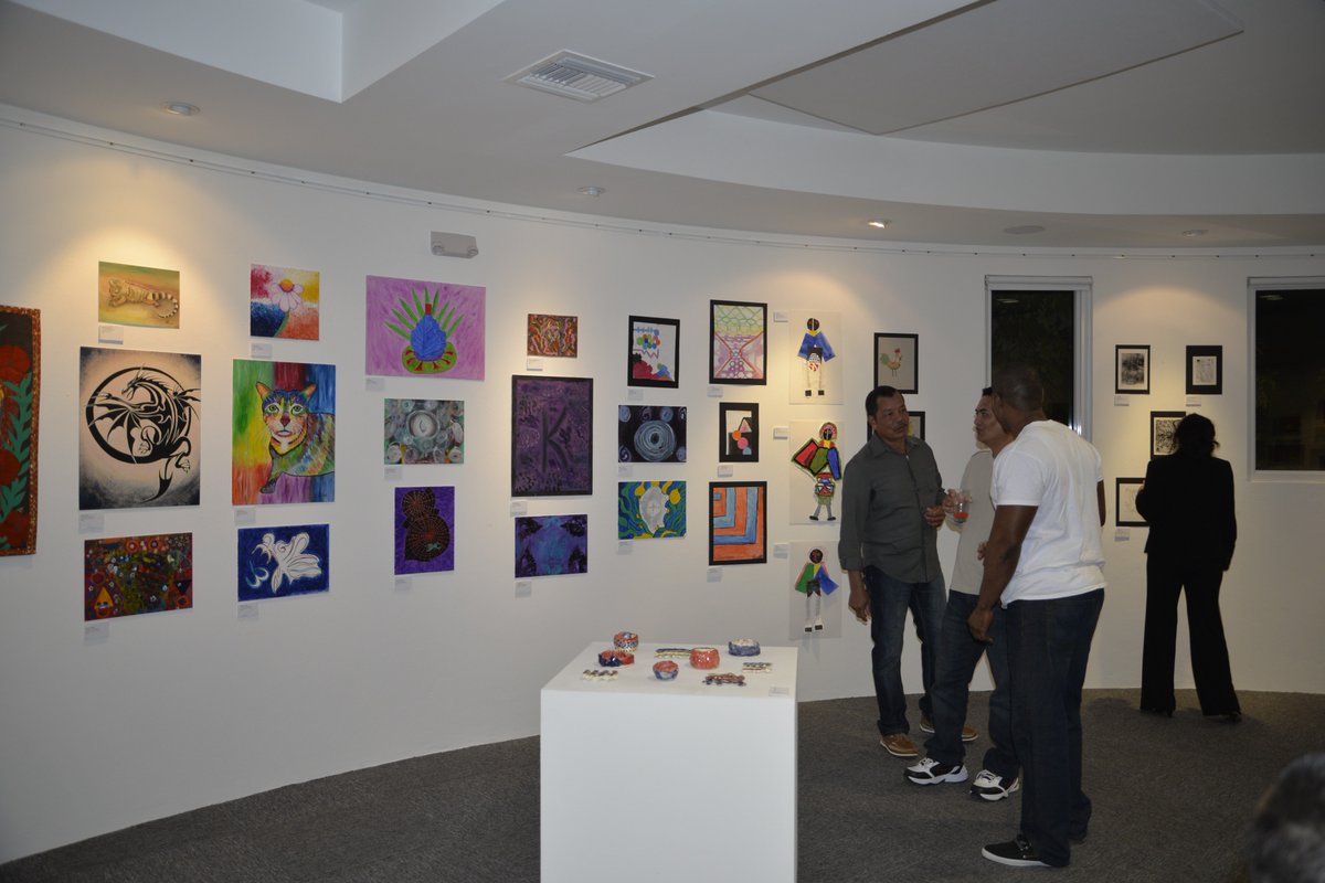 Come in today and appreciate over 100 amazing works of art. We are open from Monday to Saturday, 10am to 5pm and admission is absolutely free!! 
#OutreachExhibition