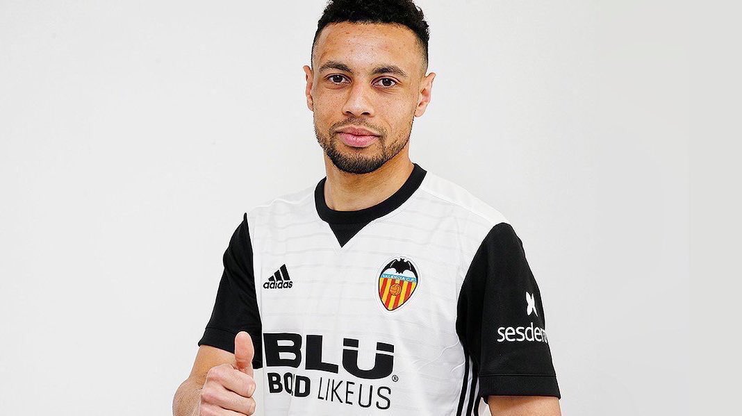 AIS_PLK's tweet photo. Francis Coquelin joins Valencia Fc. Best of luck and thank you for the memories Coquelin ! A true Gunner ❤️🔴
#arsenal #franciscoquelin #oncegunneralwaysgunner #VCC https://t.co/d6IqRvAwau