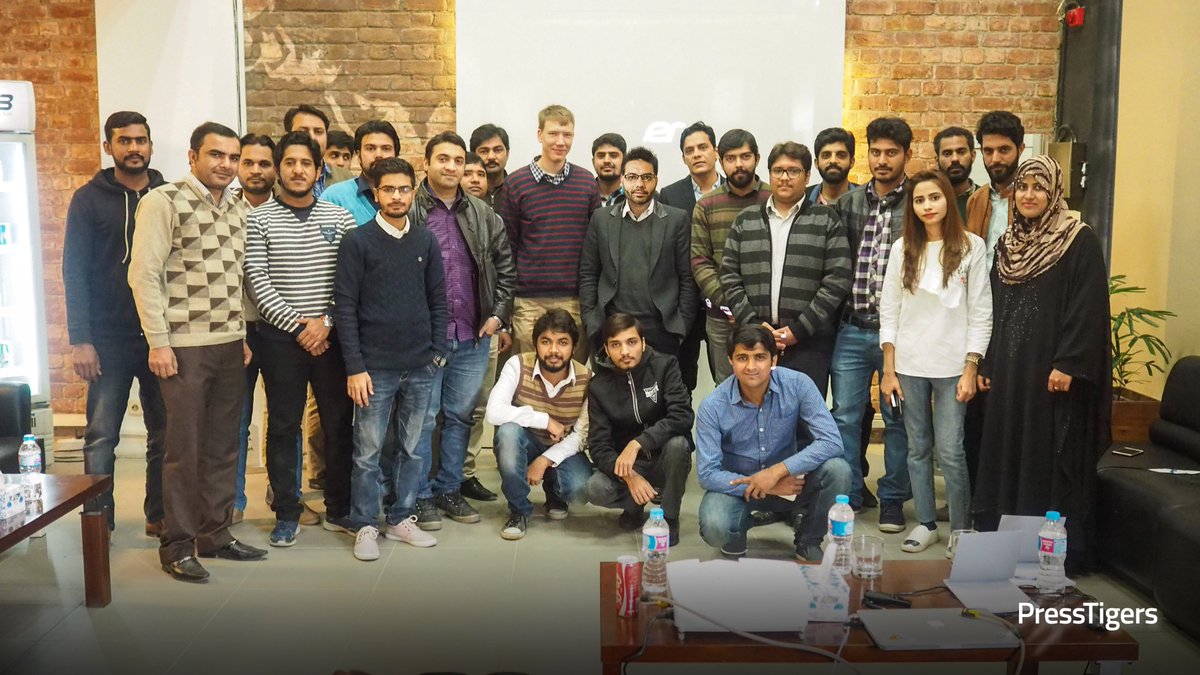 press_tigers's tweet photo. @grapplerulrich talked about harmonizing #WordPress #themes and #plugins today at our #Lahore office. https://t.co/BZd0j8PRNF