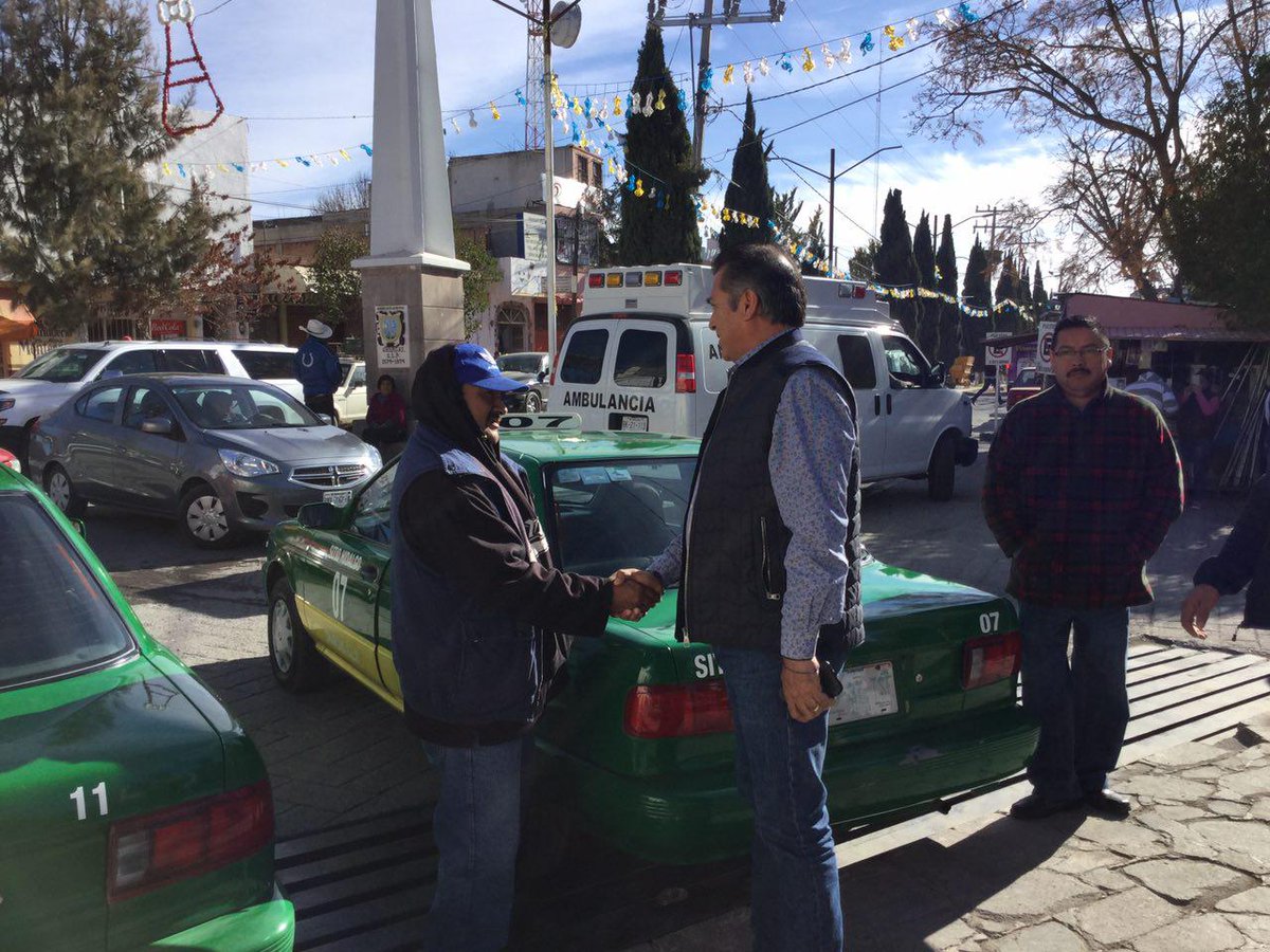 JaimeRdzNL's tweet photo. Raza, me encuentro en Charcas en #SanLuisPotosi  feliz de conocer a más personas y poder platicar un rato. https://t.co/4rU80d19fz