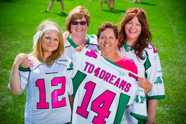 sskroughriders's tweet photo. Our friends at @camecocommunity grant unforgettable dreams to cancer patients.

Nominate a courageous woman this month for the Cameco Touchdown for Dreams program.💚

APPLY » https://t.co/wMV0luJnWZ https://t.co/m4YKOSpZGA