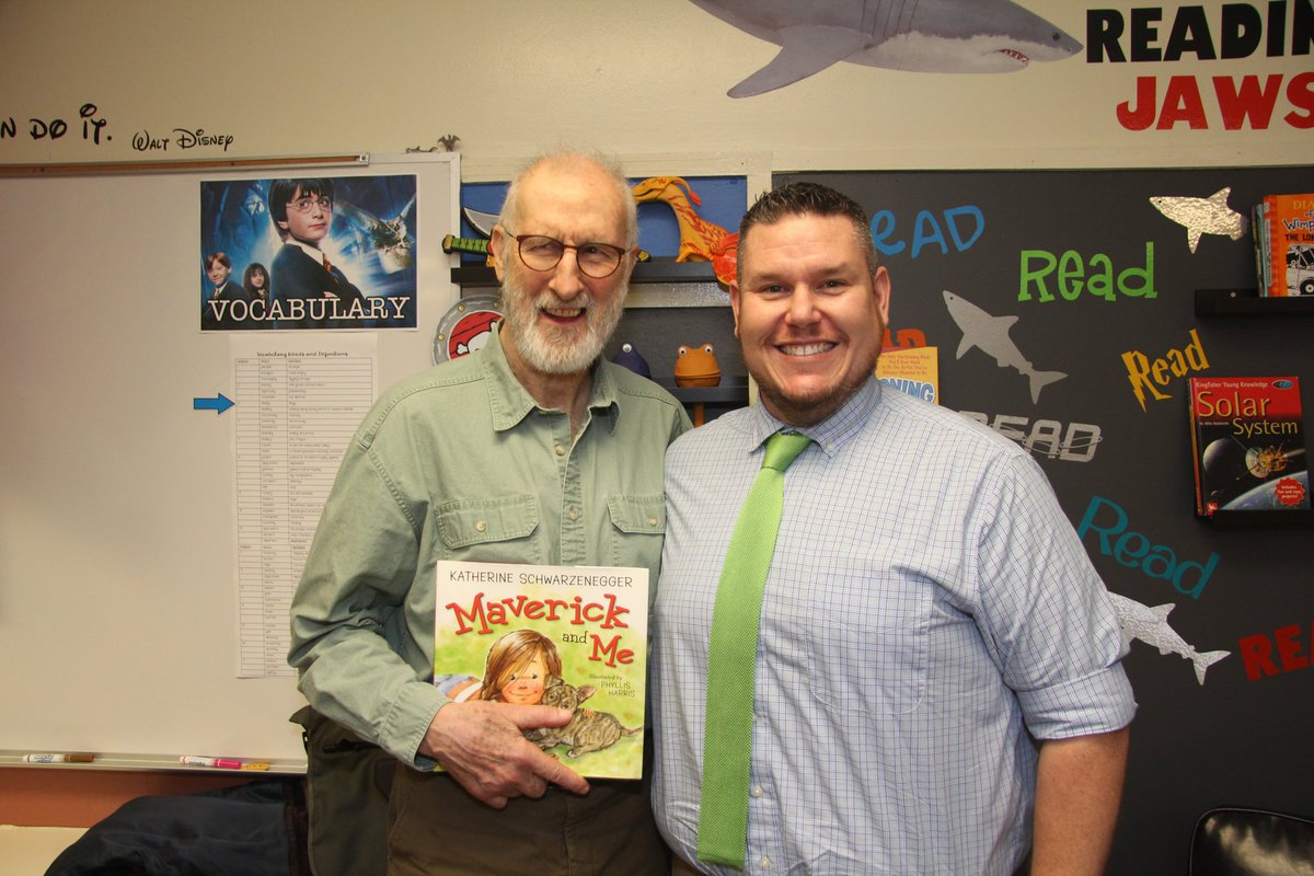 JoeyBGoodman's tweet image. @jamesocromwell was today&apos;s guest reader in our classroom @NBFelem. He read &quot;Maverick and Me&quot; by @KSchwarzenegger. Mr. Cromwell is in town receiving the Hero to Animals Award from @peta. We can&apos;t wait to see him in @JurassicWorld Fallen Kingdom this summer! #knownova