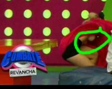 LuaNovillo's tweet photo. @eltreceoficial baila pésimo con buena onda también conduce mal osea Laura se te llego a ver la t*** en televisión y me parece desagradable @eltreceoficial https://t.co/15SY6BGsID
