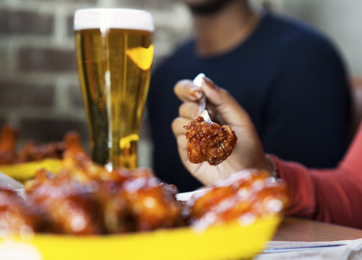 BWWings's tweet photo. Fork over the Boneless Wings. https://t.co/GEKmHrBkur