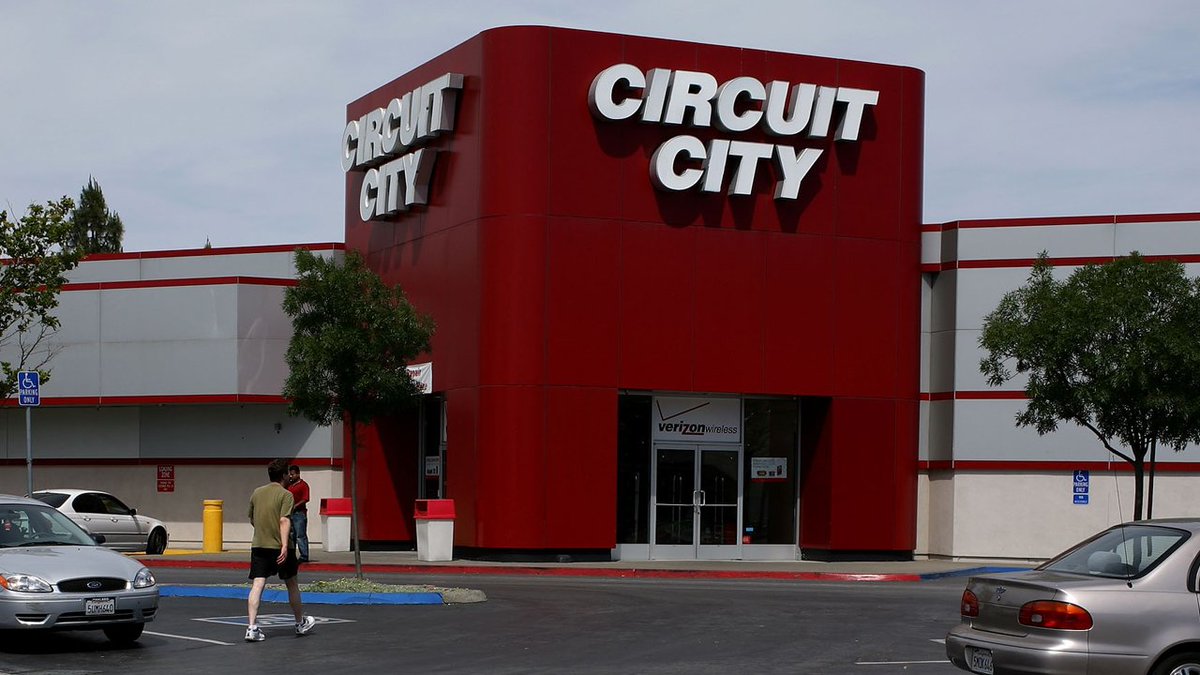 Electronics retailer #CircuitCity is making a comeback bit.ly/2qPVOJK?utm_so… https://t.co/aEDcrp60sg