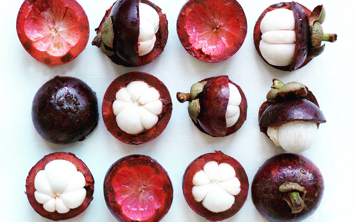 PinkTeaUK's tweet photo. Is eating healthier one of your New Years resolutions?✨
Discover the healing power of plants &amp; the benefits of the tropical Mangosteen fruit 

#plantbased #living #holistic https://t.co/ahzFe3DemN