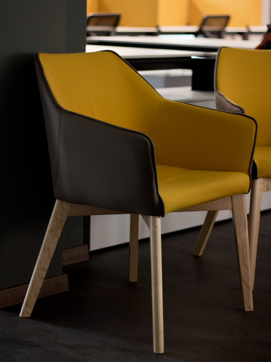 TreviglioCow's tweet photo. C’è un posto per te in COW Treviglio, il coworking che è anche community ove dividere spazi e mezzi, un luogo di lavoro bello, produttivo e conveniente. https://t.co/TVLk7alNLW  #cowtreviglio #treviglio #coworking #office #work https://t.co/VxeKae2Zuj