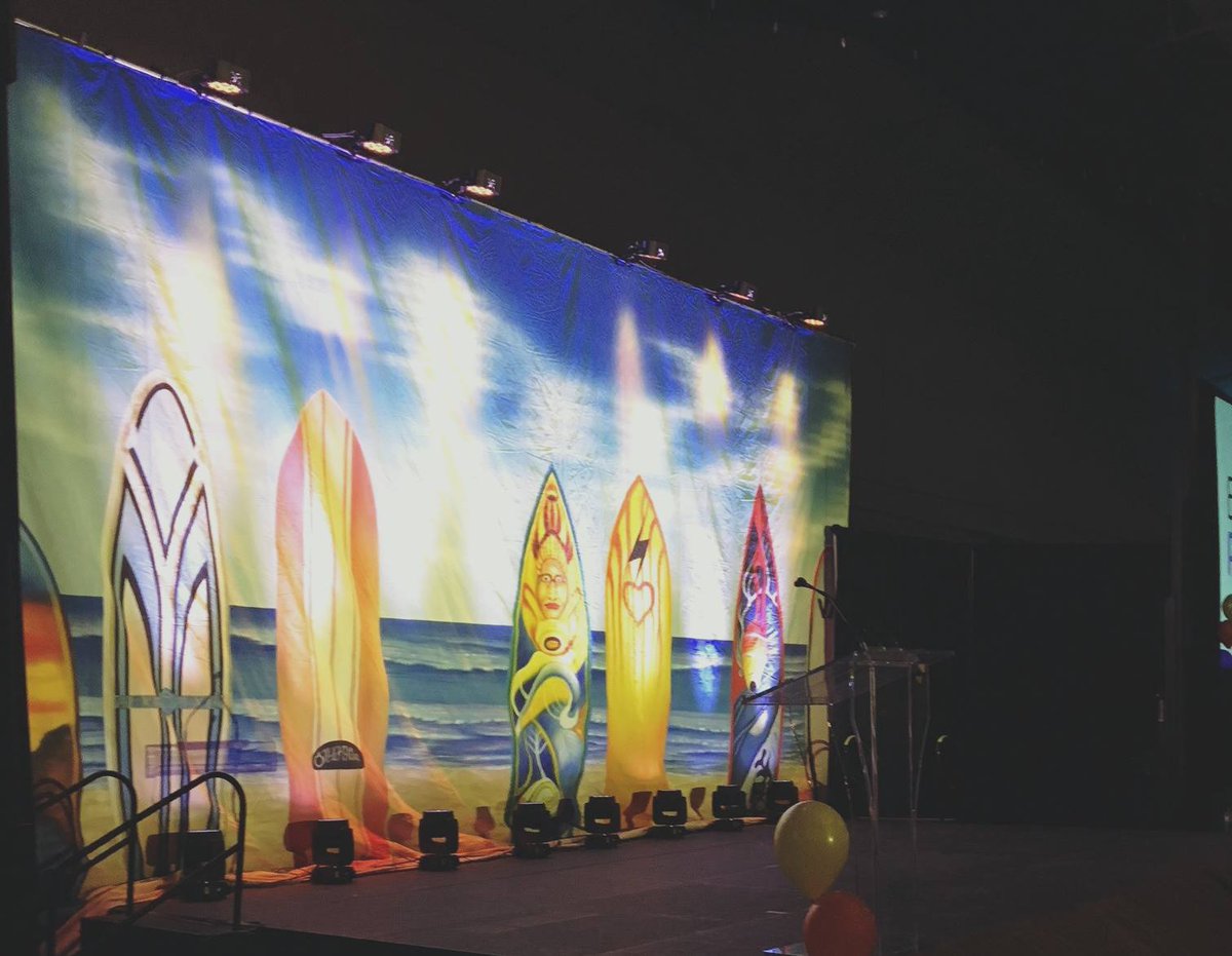 UAlberta_Pharm's tweet photo. @PDW2018 has officially launched here at #ualbertapharmacy with its tropical soiree! For the full schedule, go to: pdw2018.ca #pdw2018 #fuelingourfuture #ualberta #pharmacy https://t.co/r7bSf5nK66
