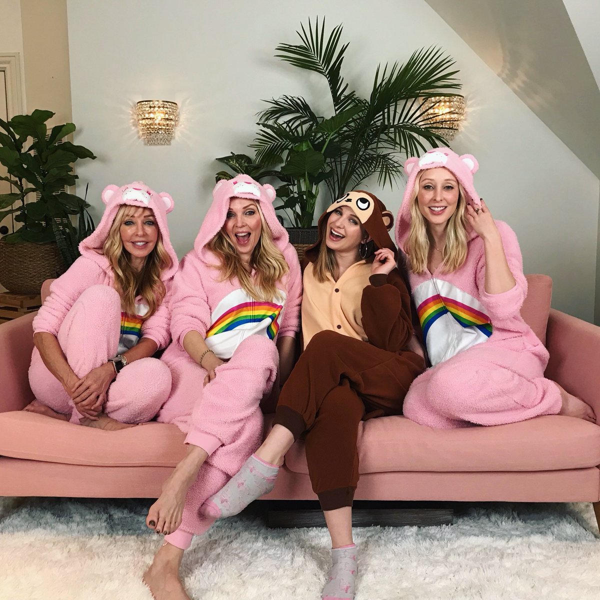 I vote every day is a onsie kind of day 😆😆😆 right <a href="/LucyAngelBand/">Lucy Angel</a>!? RT if you agree!