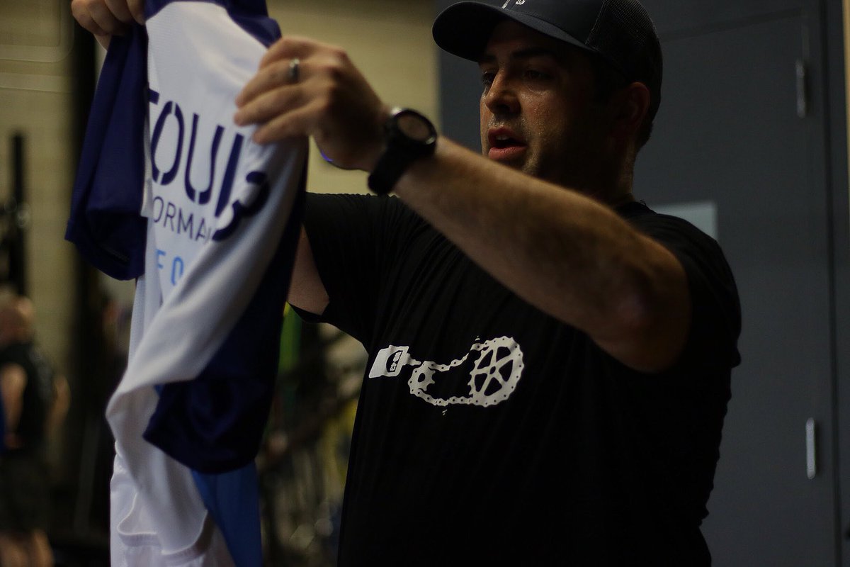 TeamFour3's tweet photo. Karl is picking up some fresh gear for his next Ironman 70.3 in Florida. You can pickup our merchandise in any @teamfour3 location or we will ship it directly to you. #four3 #alwaysbepushing #swimbikerun #ironmantraining #marathon https://t.co/C6tqVqfmtB