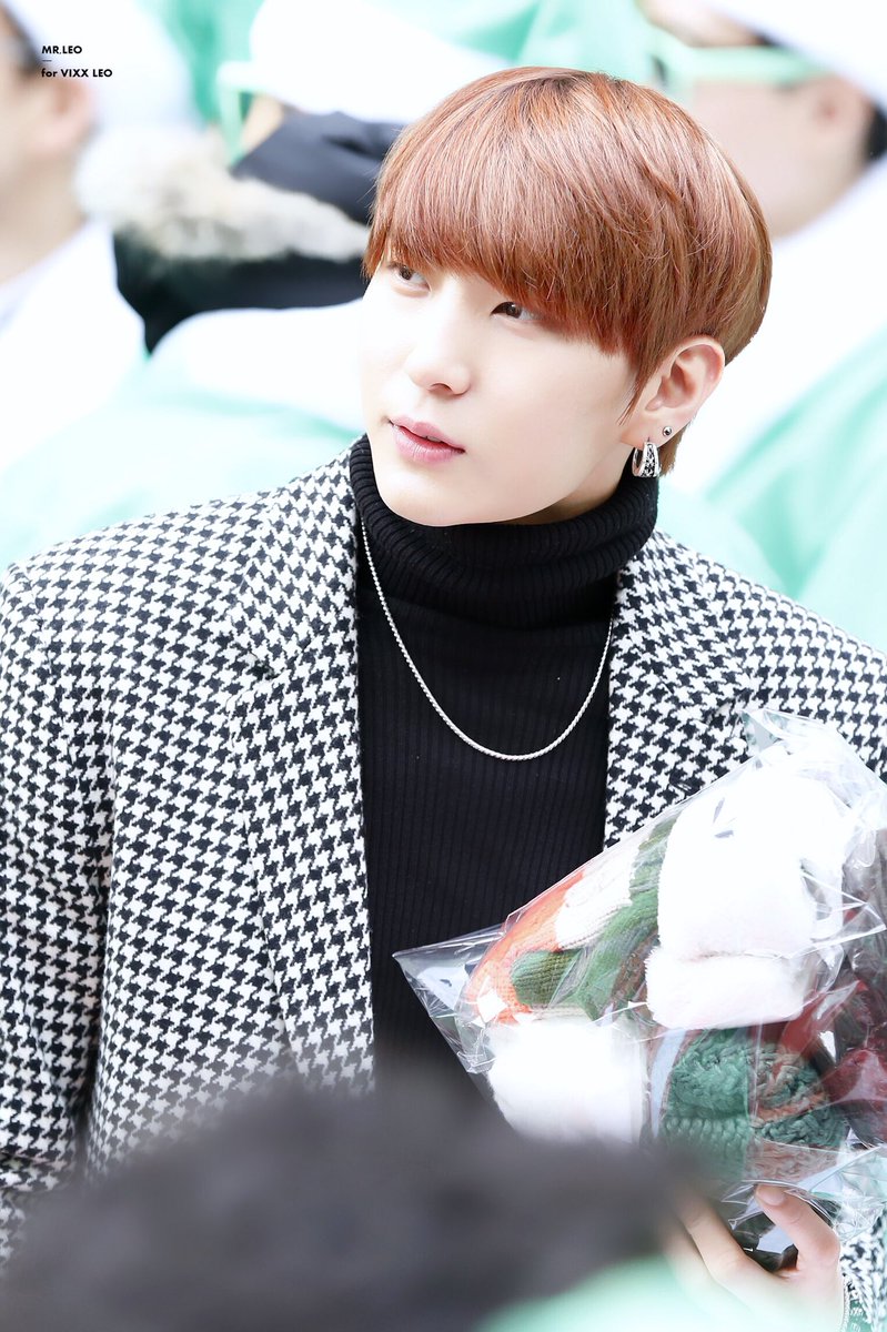 MRLEO__'s tweet photo. 161213 잠이 안오는 밤은 역시 정택운✨ @JUNGTW_LEO https://t.co/hPxbuhiKBN