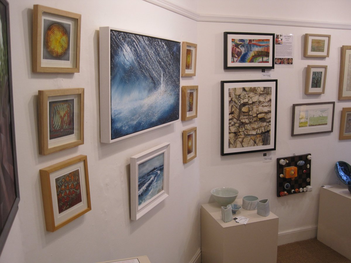 pyramidgallery tweet picture