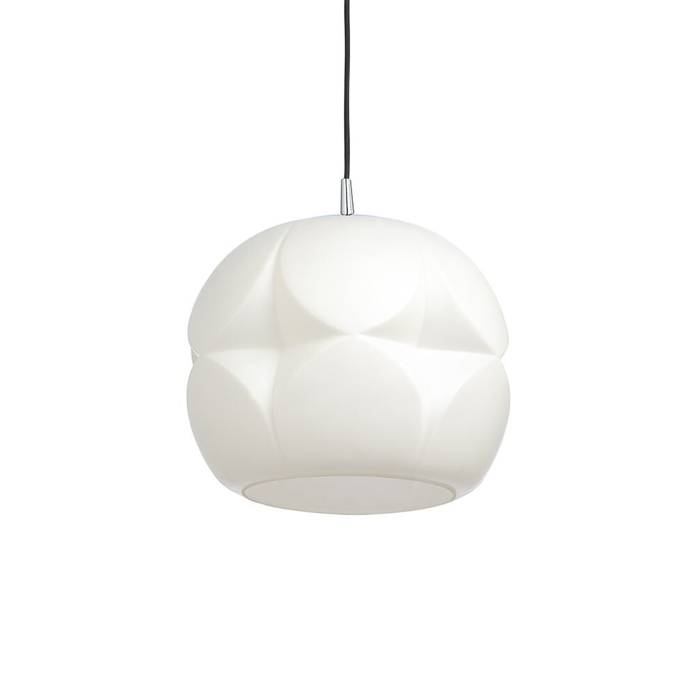 rubywattslights's tweet image. 2018, you are here! It’s that time of year where we all brighten up our homes and at Ruby Watts, we mean that! The right lighting can really transform a space. Here are a few images of our soon-to-be released January pendants. #StatementLighting #2018Interiors