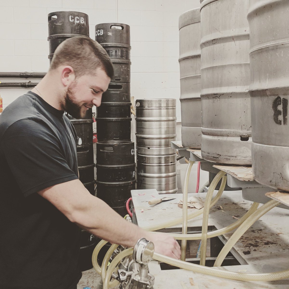 Chill week at the brewery. Got plenty of Natasha, Melody w/ Peaches, and Alvara for crowler and growler sales here. Come chat with the brewers and say hi to our new brew dog, Mo. 🍺

Hours: Wed-Fri 1:00pm-6:00pm, Sat 12:00pm-5:00pm