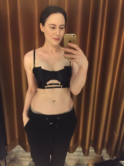 Waiting on panties to be tracked down but already in love with this architectural Bordelle piece! https://t